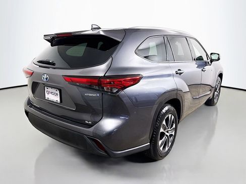 Certified 2020 Toyota Highlander XLE image 7