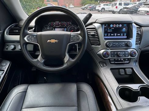 Used 2019 Chevrolet Suburban LT AWD/4WD image 29