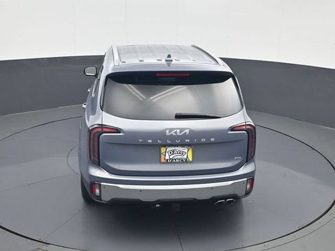 Used 2024 Kia Telluride EX w/ EX Captain's Chair Package AWD/4WD image 19