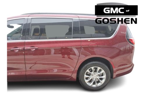 Used 2022 Chrysler Pacifica Touring-L image 6