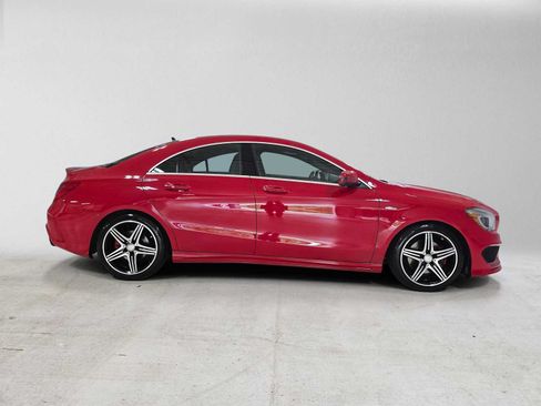 Used 2015 Mercedes-Benz CLA 250 4MATIC image 2