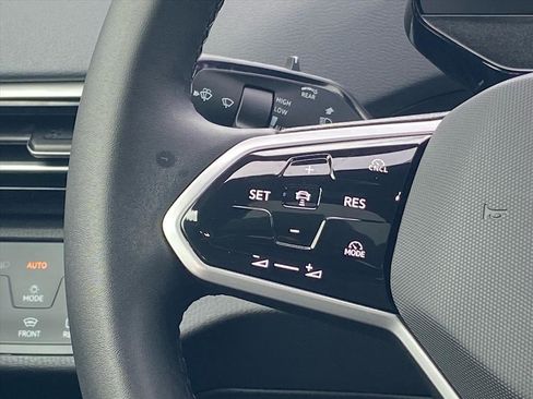 Certified 2024 Volkswagen ID.4 Pro S image 7