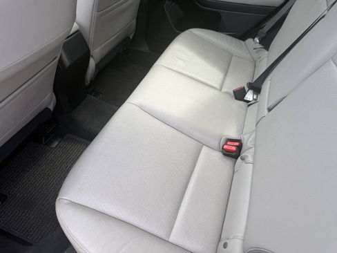 Used 2015 Subaru Forester 2.5i Limited AWD/4WD image 23