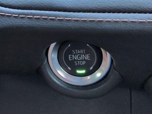 Used 2025 Chevrolet Tahoe High Country image 25