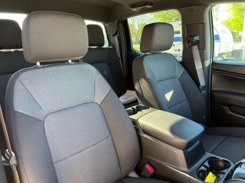 Used 2024 Chevrolet Colorado Trail Boss w/ Advanced Trailering Package AWD/4WD image 7