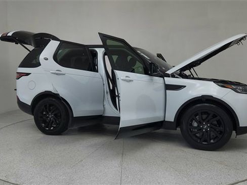 Used 2020 Land Rover Discovery Landmark image 77