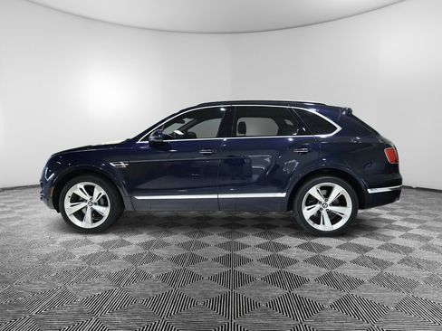 Used 2019 Bentley Bentayga image 2