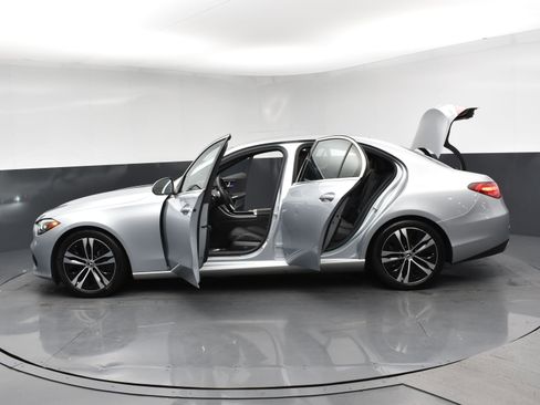 Used 2022 Mercedes-Benz C 300 4MATIC Sedan image 23