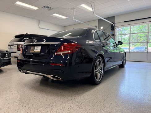 Used 2018 Mercedes-Benz E 300 image 9