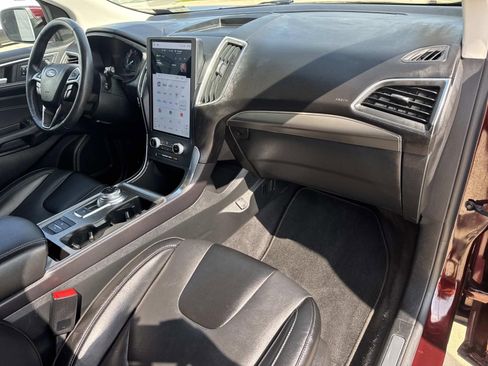 Used 2022 Ford Edge Titanium AWD/4WD image 10