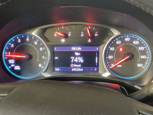 Used 2020 Chevrolet Equinox Premier image 23