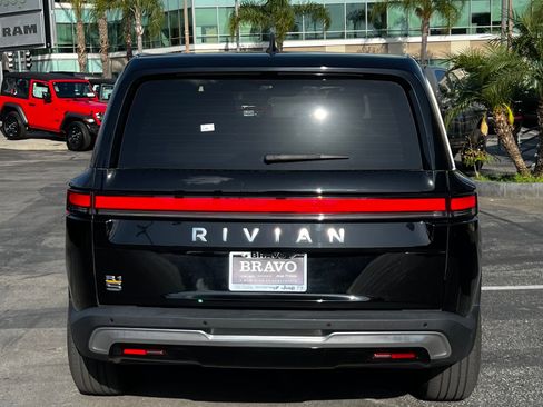 Used 2023 Rivian R1S Adventure AWD/4WD image 4