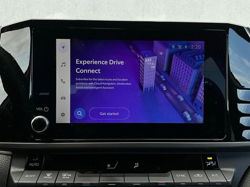 Used 2025 Toyota Camry SE image 29