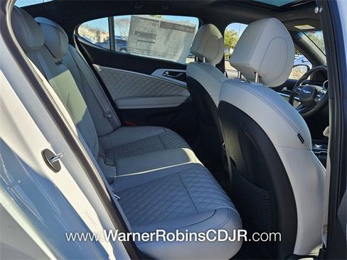 Used 2025 Genesis G70 3.3T Advanced w/ Sport Prestige Package image 17