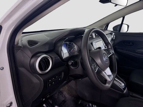 Used 2020 Nissan Versa S image 23