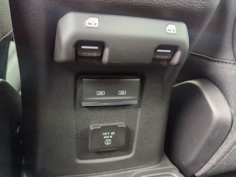 New 2025 Jeep Gladiator Mojave w/ Convenience Group image 39