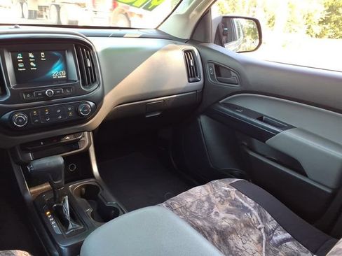 Used 2018 Chevrolet Colorado W/T w/ WT Convenience Package RWD image 20