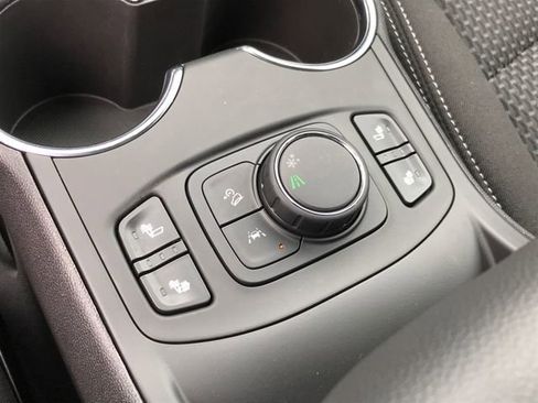 Certified 2023 GMC Terrain SLE w/ Driver Convenience Package FWD image 12