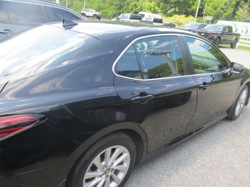 Used 2024 Toyota Camry LE FWD image 3