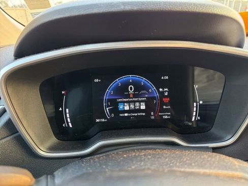 Used 2023 Toyota Corolla Cross XLE image 25