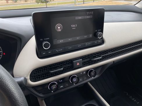 Used 2024 Honda HR-V LX image 14