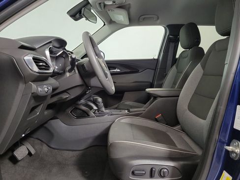 Used 2022 Chevrolet TrailBlazer LT image 11