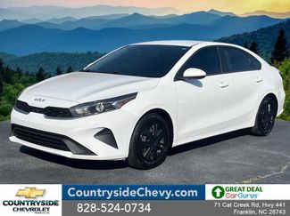 Used 2024 Kia Forte LX video 1