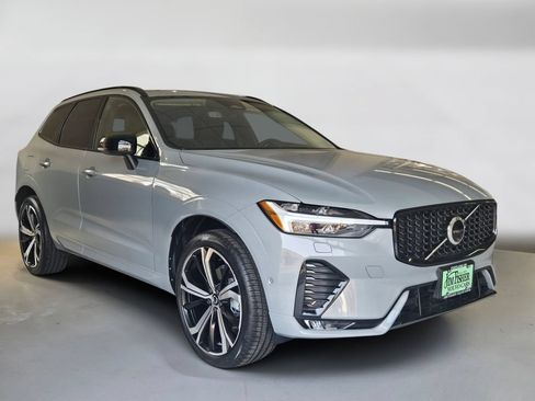 Certified 2024 Volvo XC60 B5 Ultimate w/ Protection Package Premier AWD/4WD image 7