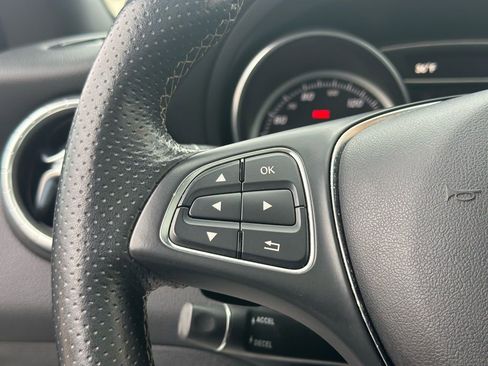 Used 2018 Mercedes-Benz CLA 250 4MATIC image 31