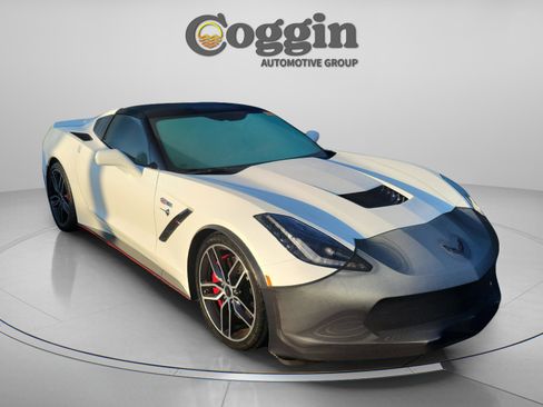 Used 2015 Chevrolet Corvette Stingray Coupe w/ 3LT Preferred Equipment Group image 8