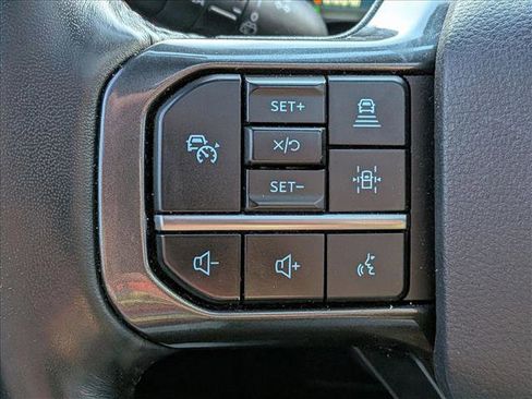 Used 2022 Ford Expedition Max Limited image 8