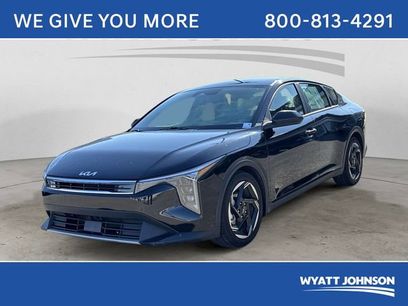 Certified 2025 Kia K4 EX