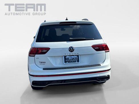 Used 2022 Volkswagen Tiguan SE R-Line FWD image 6