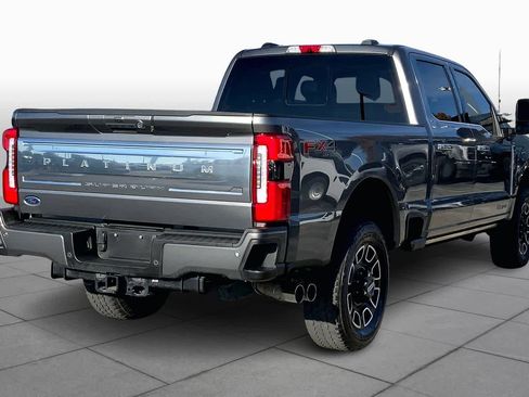 Used 2024 Ford F250 Platinum image 12