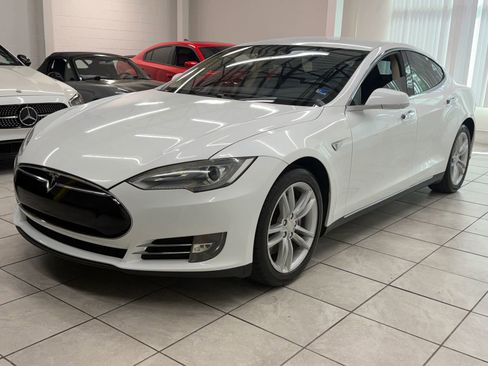 Used 2013 Tesla Model S RWD image 3