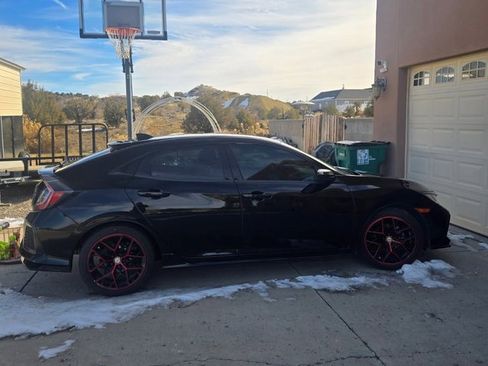 Used 2018 Honda Civic Sport image 2