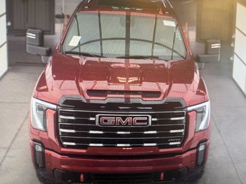 Used 2024 GMC Sierra 2500 AT4 w/ AT4 Premium Plus Package AWD/4WD image 2