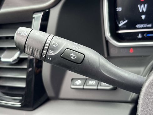 Used 2023 GMC Sierra 1500 AT4 w/ AT4 Premium Package image 22