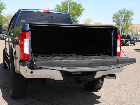 Used 2017 Ford F350 Lariat AWD/4WD image 9