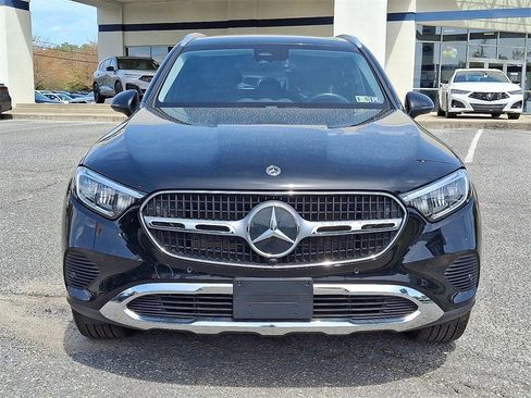 Used 2024 Mercedes-Benz GLC 300 4MATIC image 2