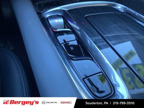 Certified 2023 Buick Enclave Essence image 19