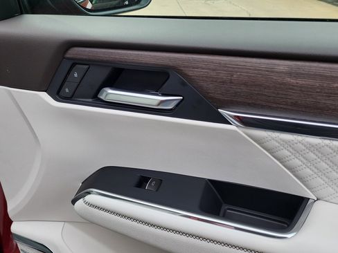 New 2026 GMC Acadia Denali w/ Super Cruise Package image 42