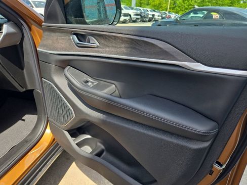 New 2026 Jeep Grand Cherokee L Limited w/ Limited Altitude Package AWD/4WD image 2