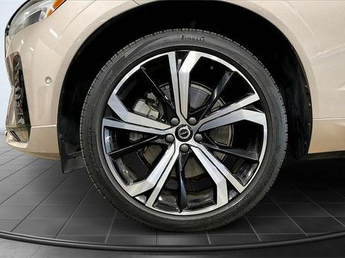 Certified 2023 Volvo XC60 B6 Ultimate image 9