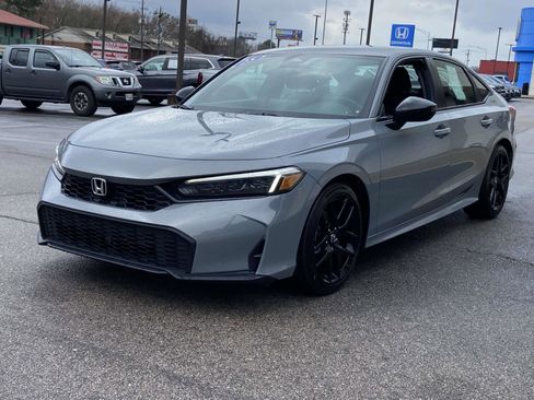 Certified 2025 Honda Civic Sport image 4