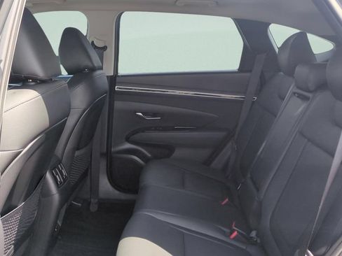 Certified 2024 Hyundai Tucson Limited FWD image 10