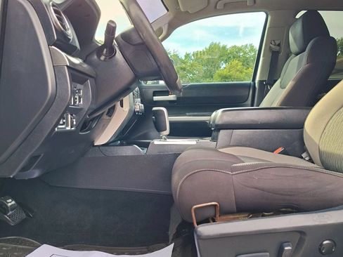 Used 2016 Toyota Tundra SR5 w/ SR5 Upgrade Package RWD image 11