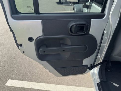 Used 2010 Jeep Wrangler Unlimited Sport image 10