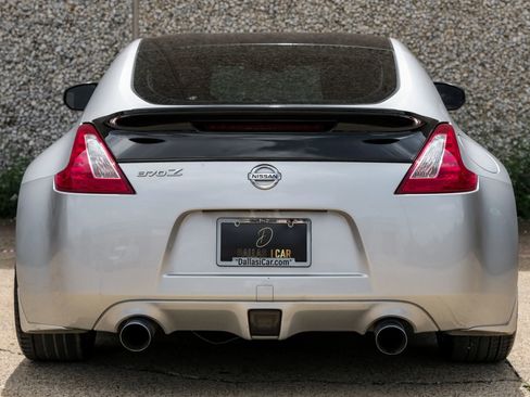 Used 2014 Nissan 370Z Coupe RWD image 8