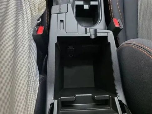 Used 2020 Subaru Crosstrek 2.0i Premium image 26